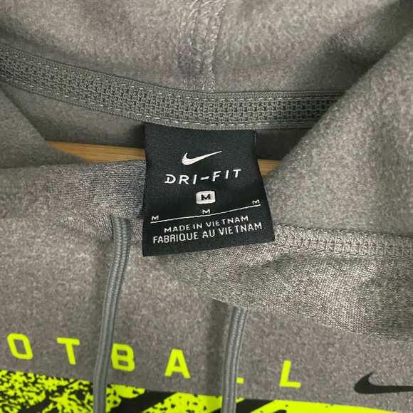 Nike DRI FIT Performance Men’s Hoodie Size Medium - Picture 4 of 5